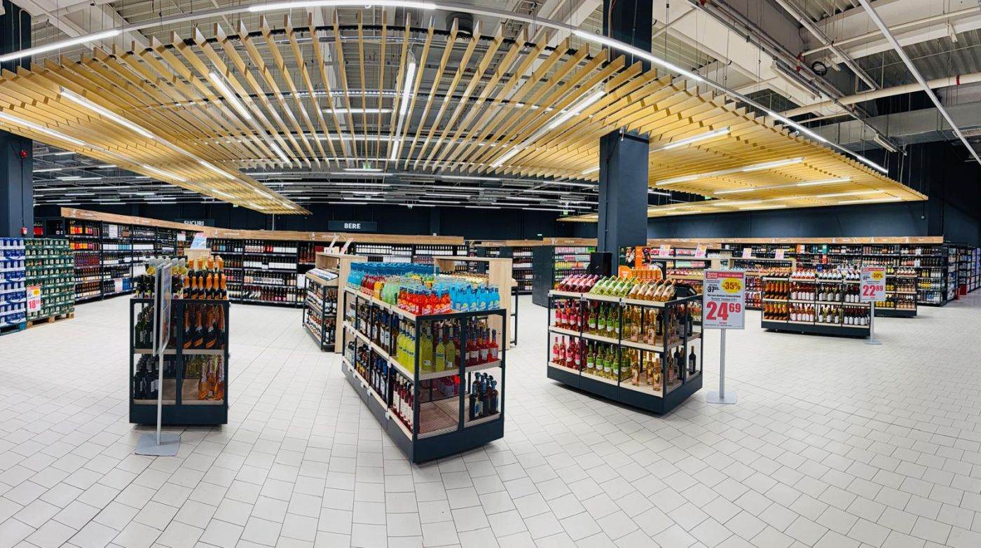 Auchan România sărbătoreşte 20 de ani de prezenţă pe piaţa locală, cu mii de oferte, beneficii şi proiecte de solidaritate